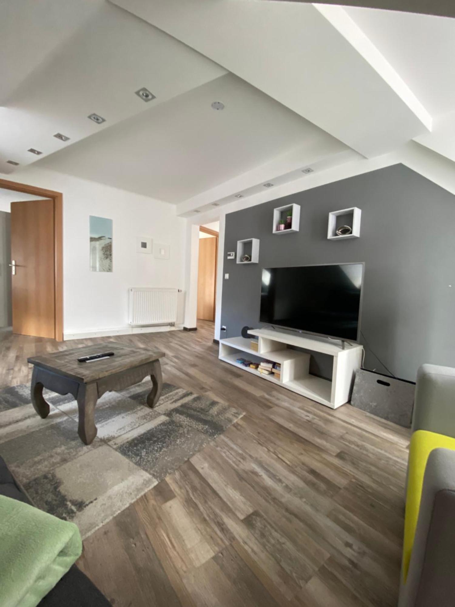 Ferienwohnung Auszeit バート・クロイツナハ エクステリア 写真